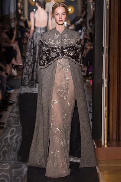 Look 39